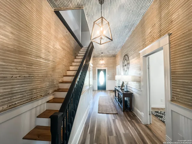 $309,999 | 21620 Farm To Market Road 887, Gillett, TX 78116