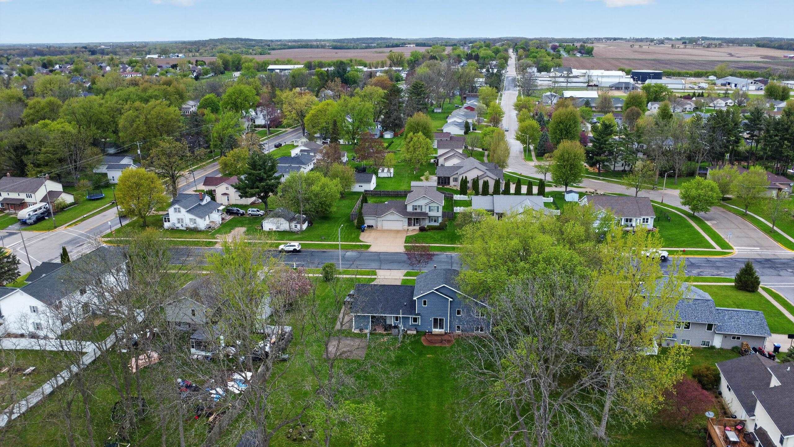 383 Sunnyview Lane Marshall, WI 53559 - Photo 35 of 38