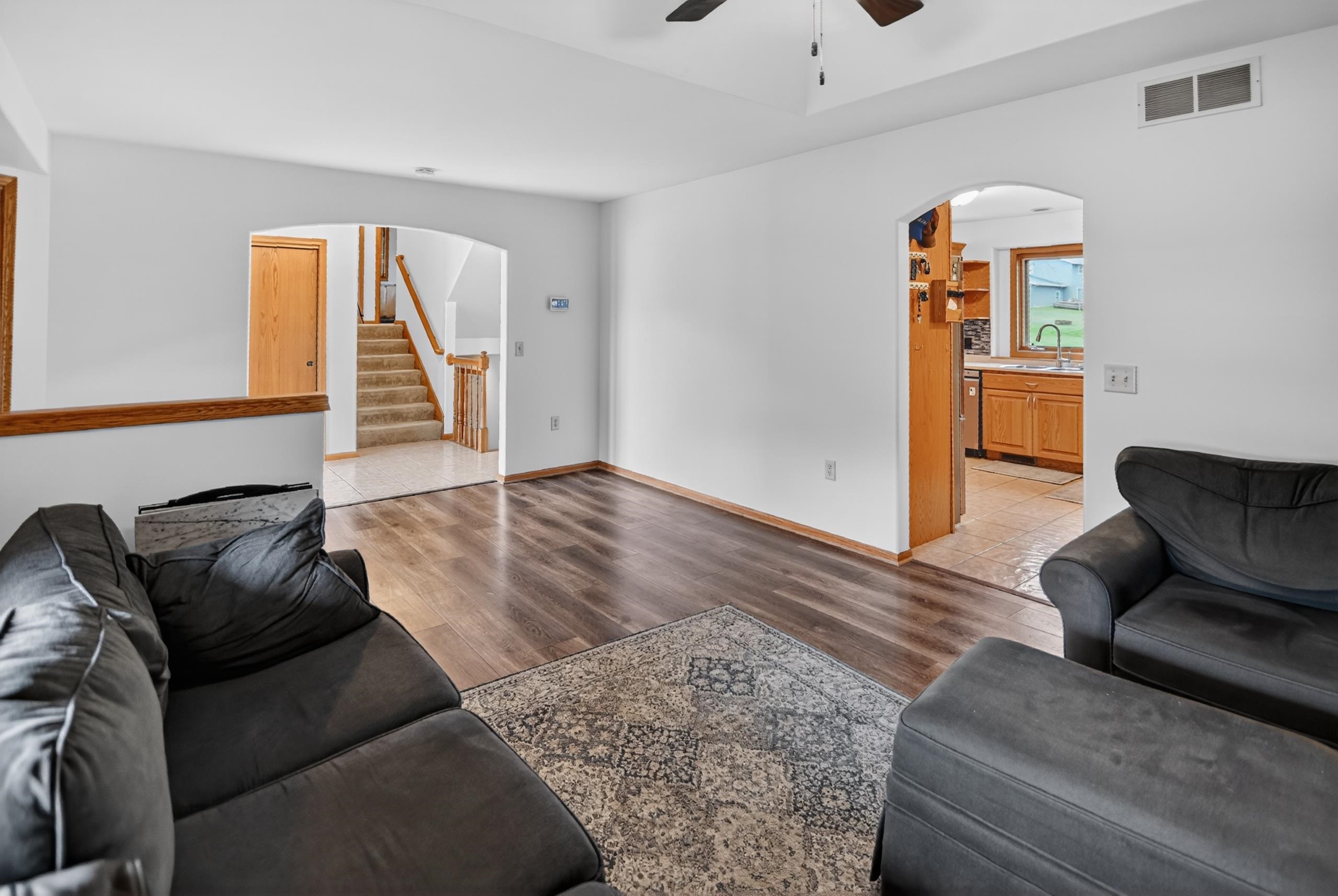 383 Sunnyview Lane Marshall, WI 53559 - Photo 10 of 38