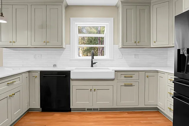 $1,037,000 | 1014 South Main Street, Summerville, SC 29483