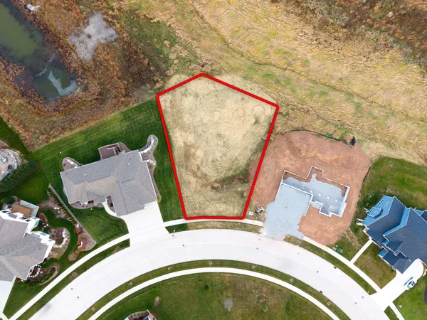 $92,400 | 6658 North Headwall Circle, Appleton, WI 54913
