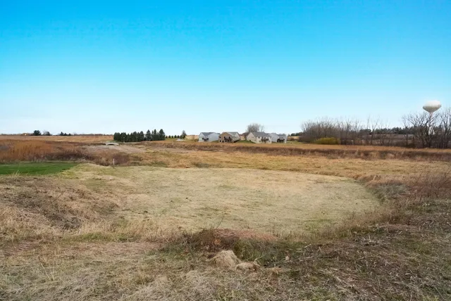 $92,900 | 6666 North Headwall Circle, Appleton, WI 54913