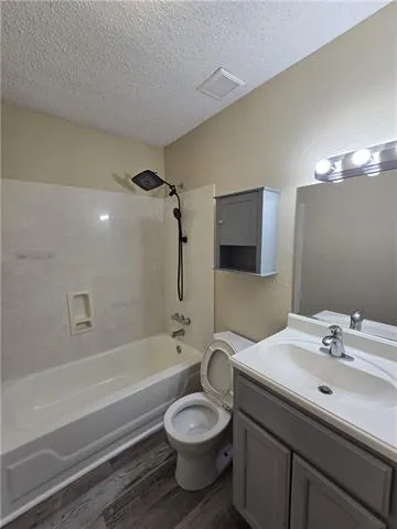 $515,000 | 813 Vouray Drive, Kenner, LA 70065