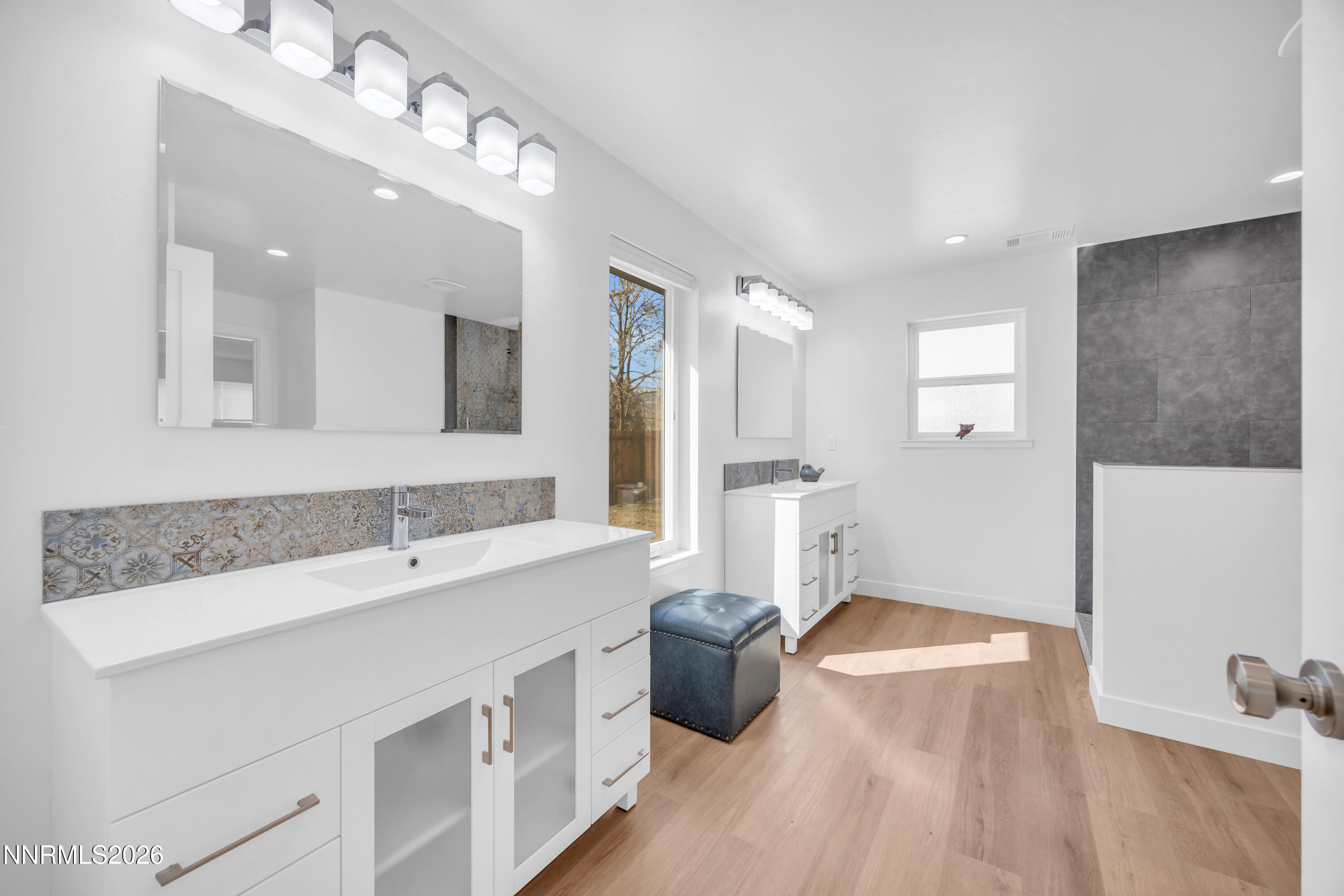 1355 Charles Drive Reno, NV 89509 - Photo 13 of 26 15_img_3399