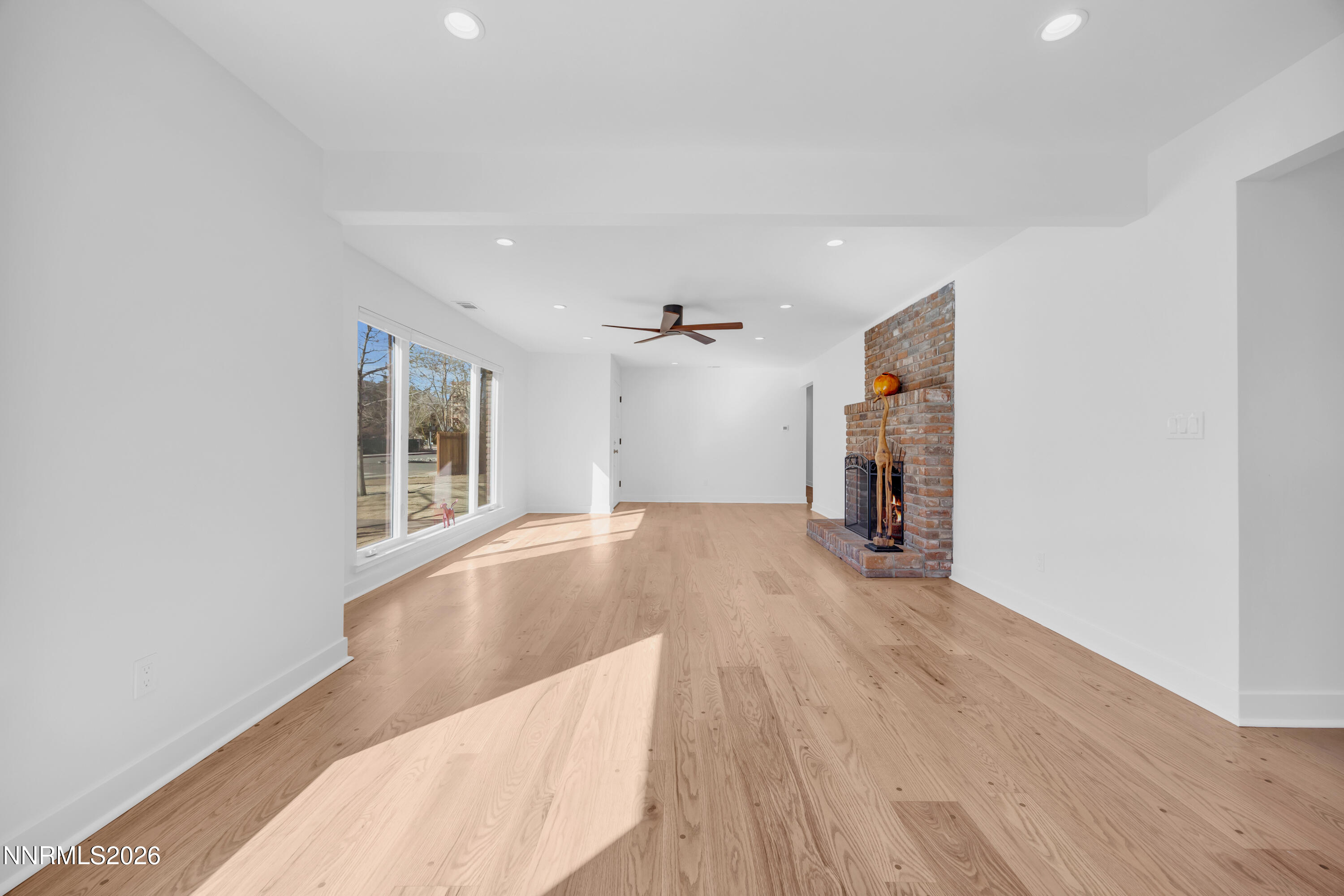 1355 Charles Drive Reno, NV 89509 - Photo 5 of 26 7_img_3304