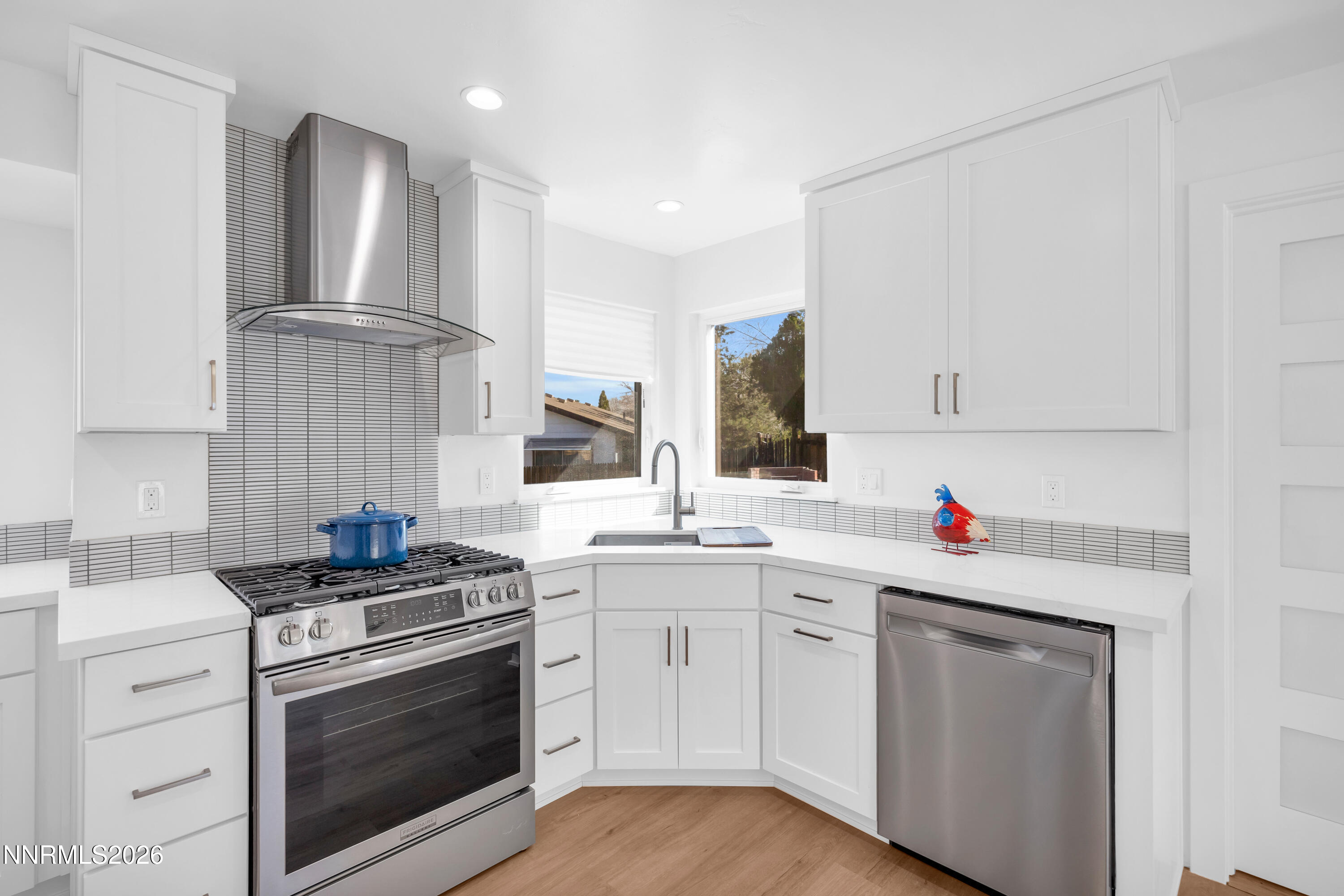 1355 Charles Drive Reno, NV 89509 - Photo 9 of 26 11_img_3329