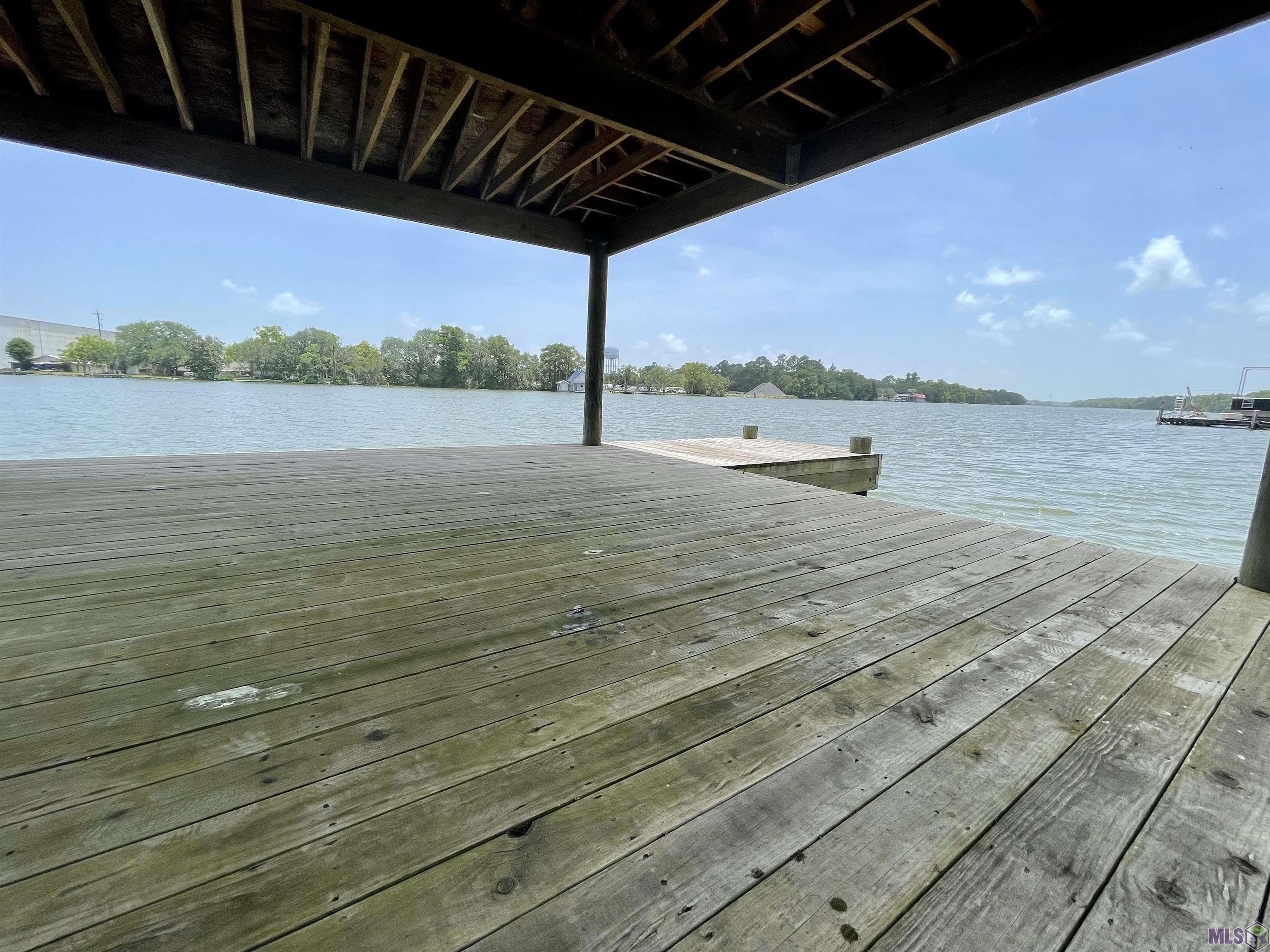 1020 Victoria Riverside Road Patterson, LA 70392 - Photo 6 of 10 Gallery Image 6