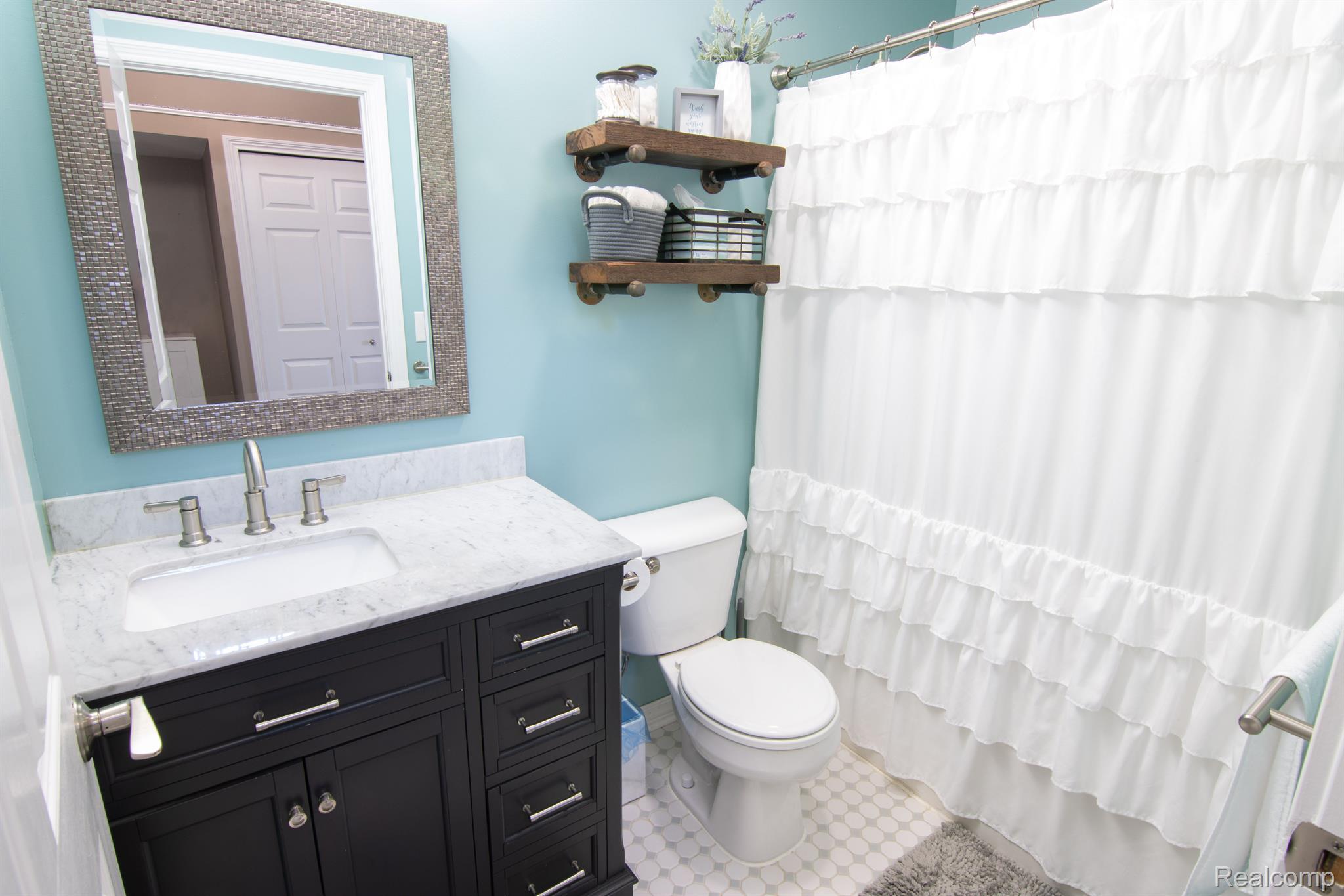 11414 Cook Road Gaines, MI 48436 - Photo 12 of 17 Full Bathroom