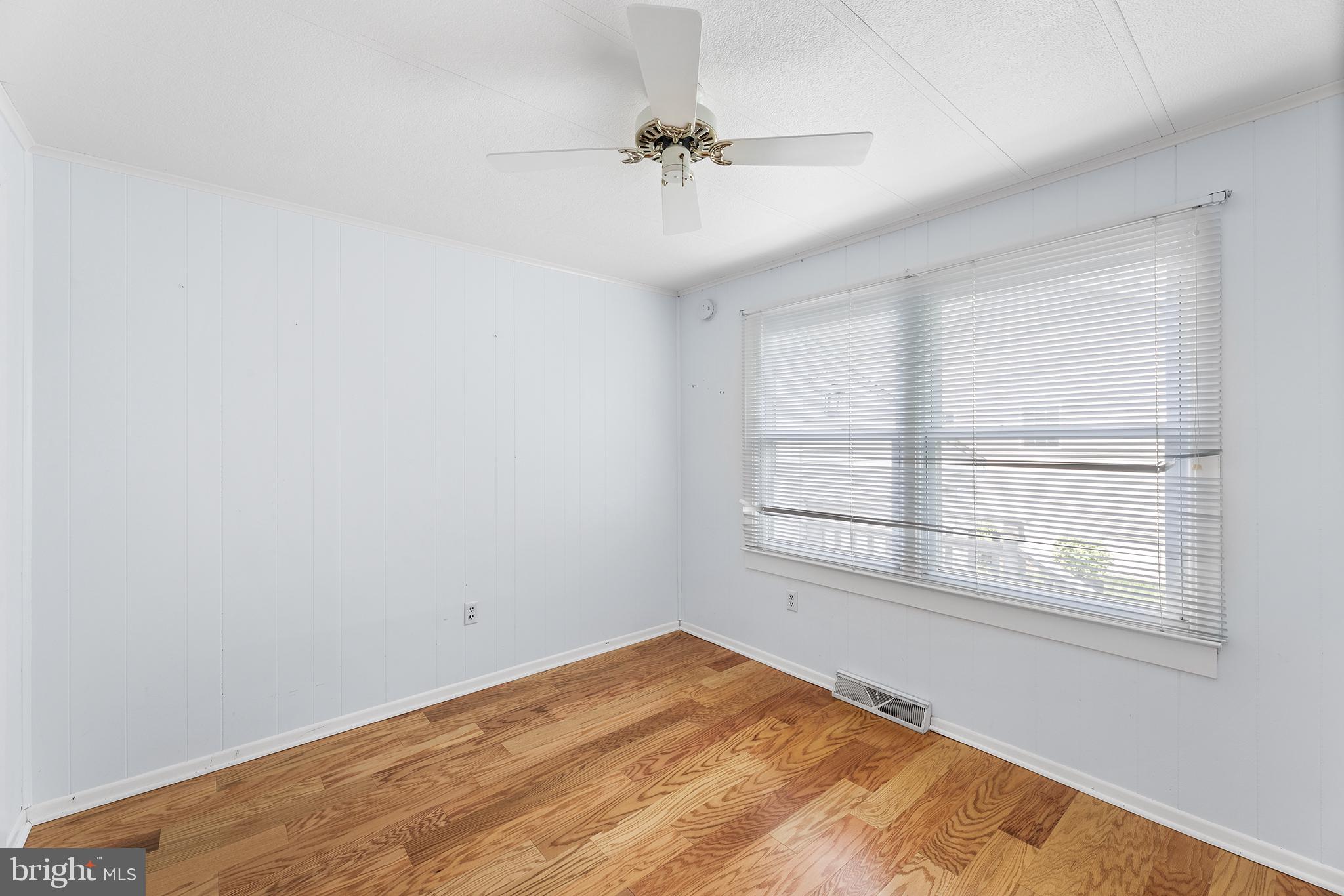 28 Watertown Road Berlin, MD 21811 - Photo 35 of 59 3rd bedrrom can fit full or queen