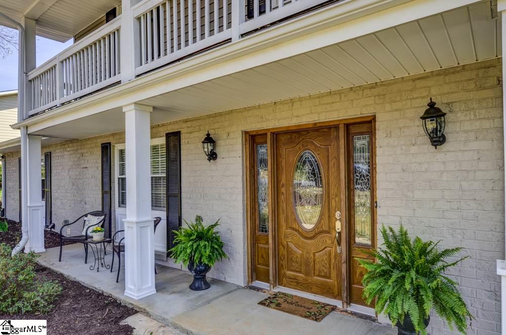 109 Hialeah Road Greenville, SC 29607 - Photo 5 of 32