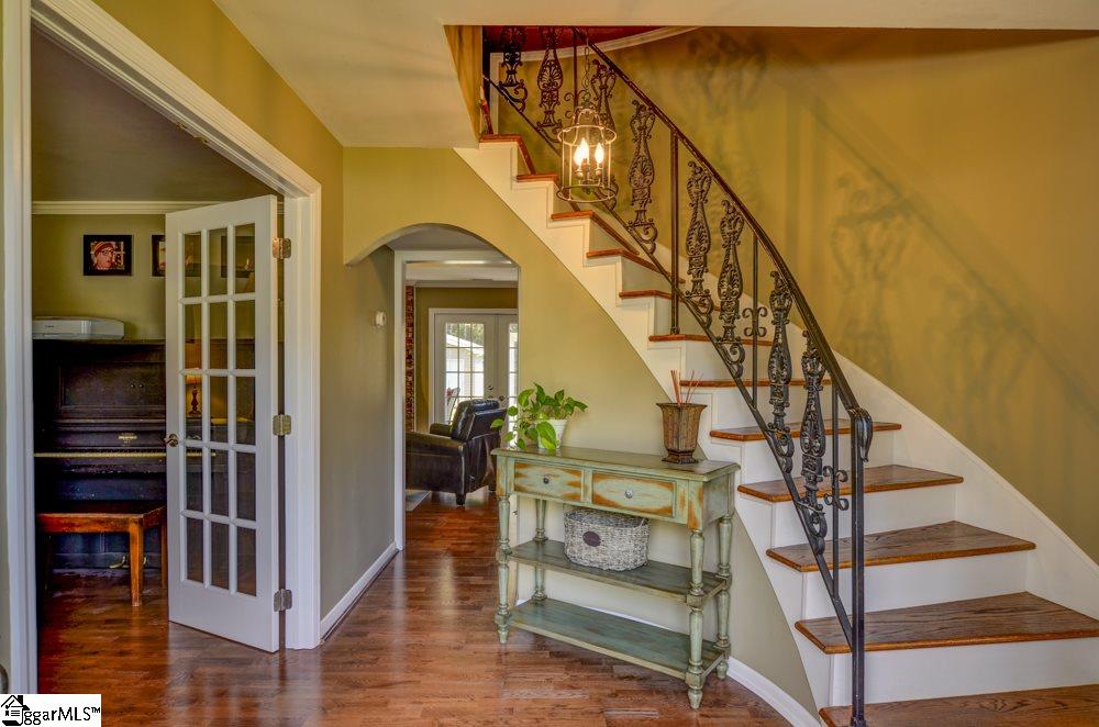 109 Hialeah Road Greenville, SC 29607 - Photo 6 of 32