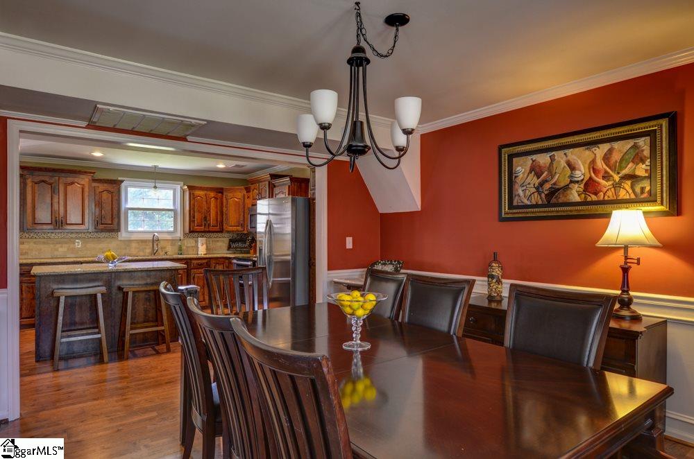 109 Hialeah Road Greenville, SC 29607 - Photo 8 of 32