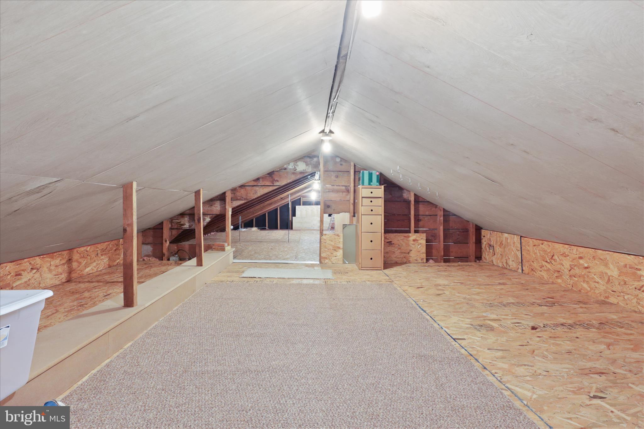 7914 Idylwood Road Dunn Loring, VA 22027 - Photo 24 of 41 a view of a house with a street