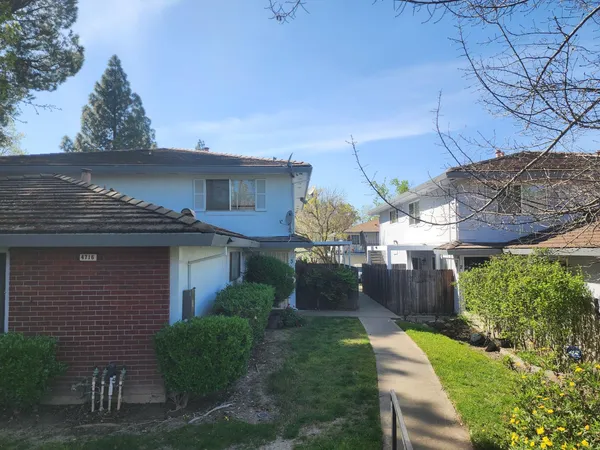 $200,000 | 4716 Greenholme Drive, Unit 3, Sacramento, CA 95842