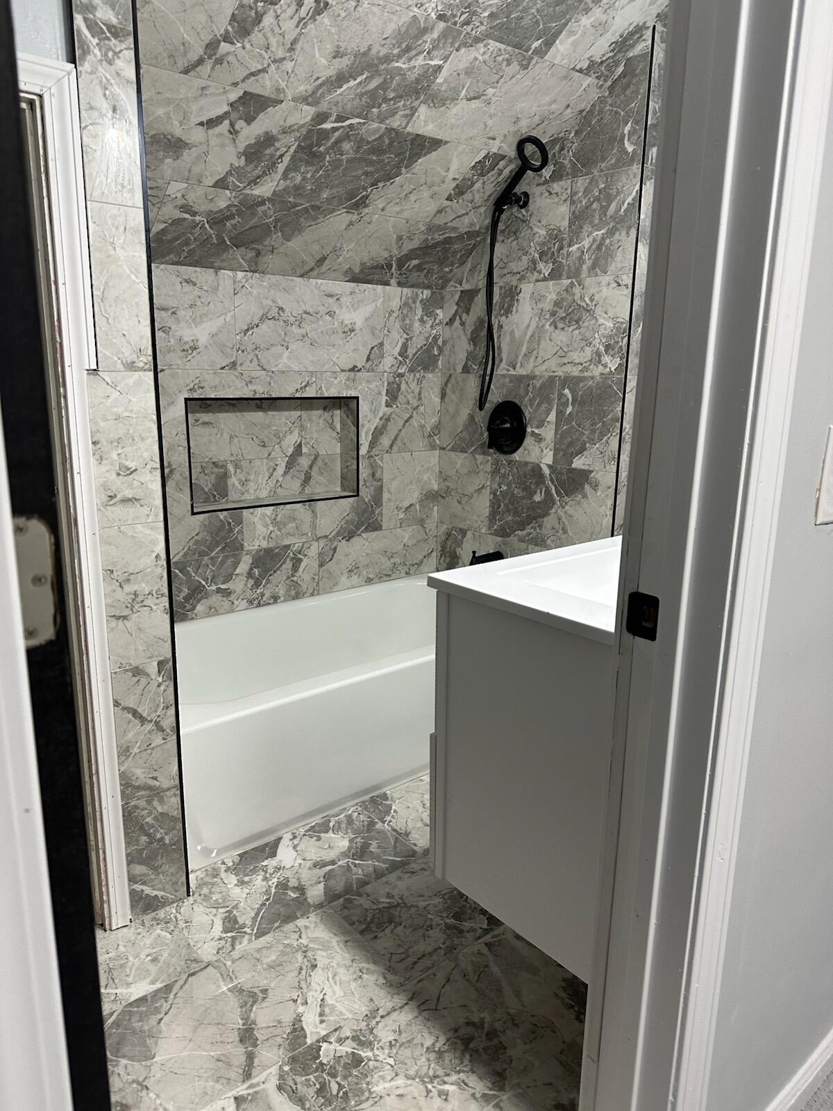 17531 Ardmore Street Detroit, MI 48235 - Photo 4 of 22 IMG_4260