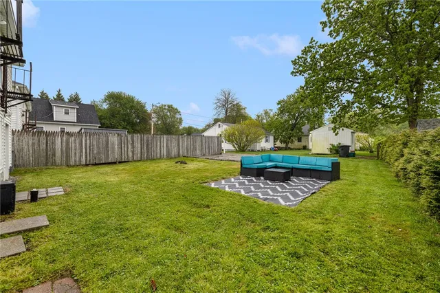 $2,400 | 66 Knowlesway, Unit UPPR, Narragansett, RI 02882