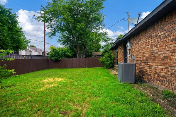 $2,000 | 122 West Way Drive, Allen, TX 75002