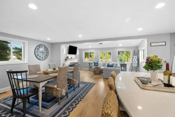 $1,275,000 | 43 Shore Drive, Salem, NH 03079