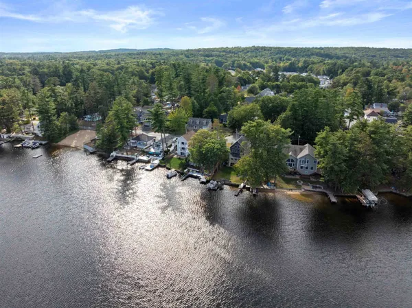 $1,275,000 | 43 Shore Drive, Salem, NH 03079