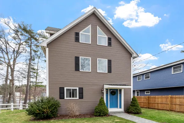 $1,275,000 | 43 Shore Drive, Salem, NH 03079
