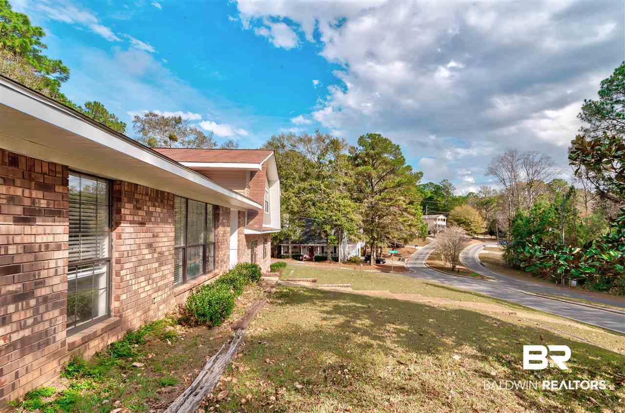 333 Ridgewood Drive Daphne, AL 36526 - Photo 26 of 29