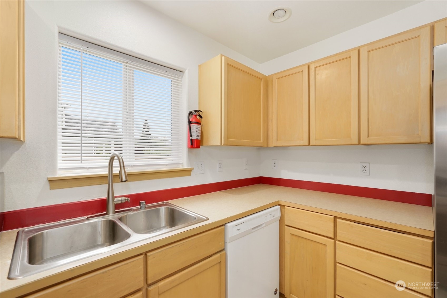 1007 Rockefeller Avenue Everett, WA 98201 - Photo 15 of 28 Gallery Image 15