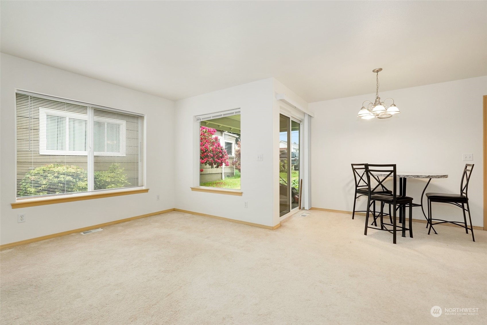 1007 Rockefeller Avenue Everett, WA 98201 - Photo 10 of 28 Gallery Image 10