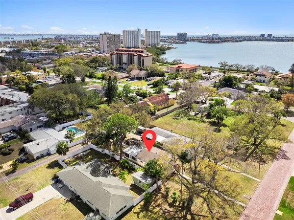 $3,000 | 662 Villa Grande Avenue South, St. Petersburg, FL 33707