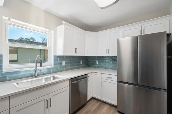 $3,000 | 662 Villa Grande Avenue South, St. Petersburg, FL 33707