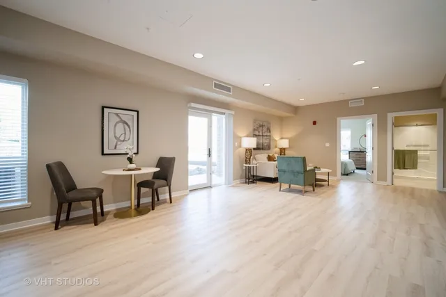 $236,670 | 2150 Founders Drive, Unit P110, Northbrook, IL 60062