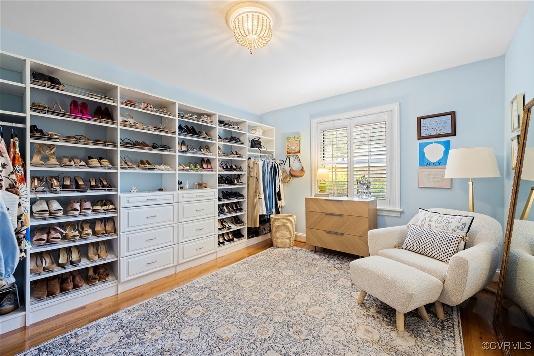 9603 River Road Henrico, VA 23229 - Photo 28 of 50 a living room with furniture and a window