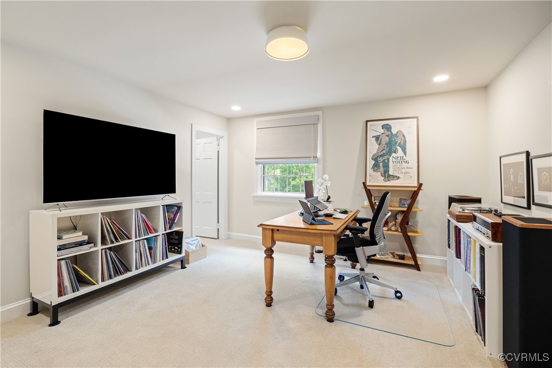9603 River Road Henrico, VA 23229 - Photo 36 of 50 a living room with furniture and a flat screen tv