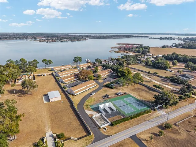 $275,000 | 11001 Southeast Sunset Harbor Road, Unit D18, Summerfield, FL 34491