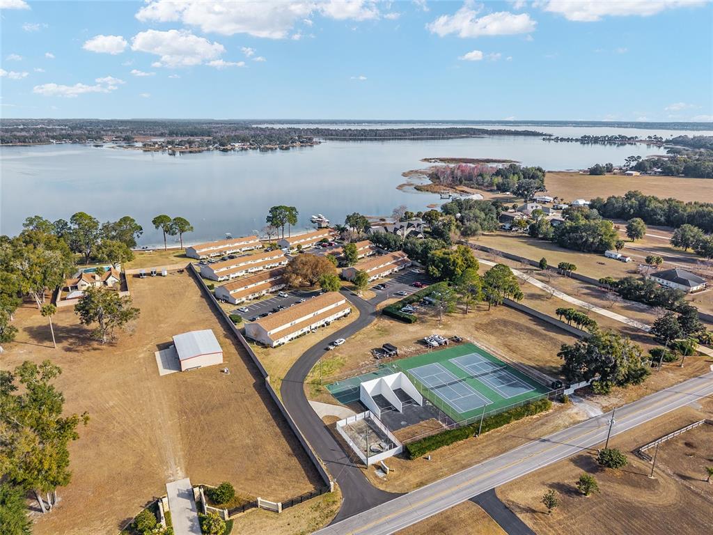 11001 Southeast Sunset Harbor Road, Unit D18 Summerfield, FL 34491 - Photo 29 of 41