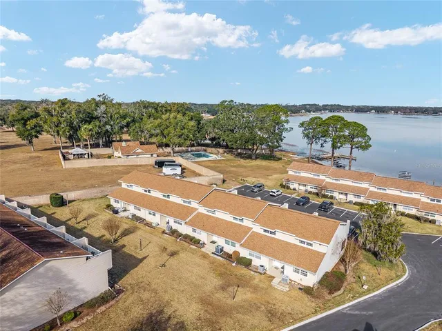 $275,000 | 11001 Southeast Sunset Harbor Road, Unit D18, Summerfield, FL 34491