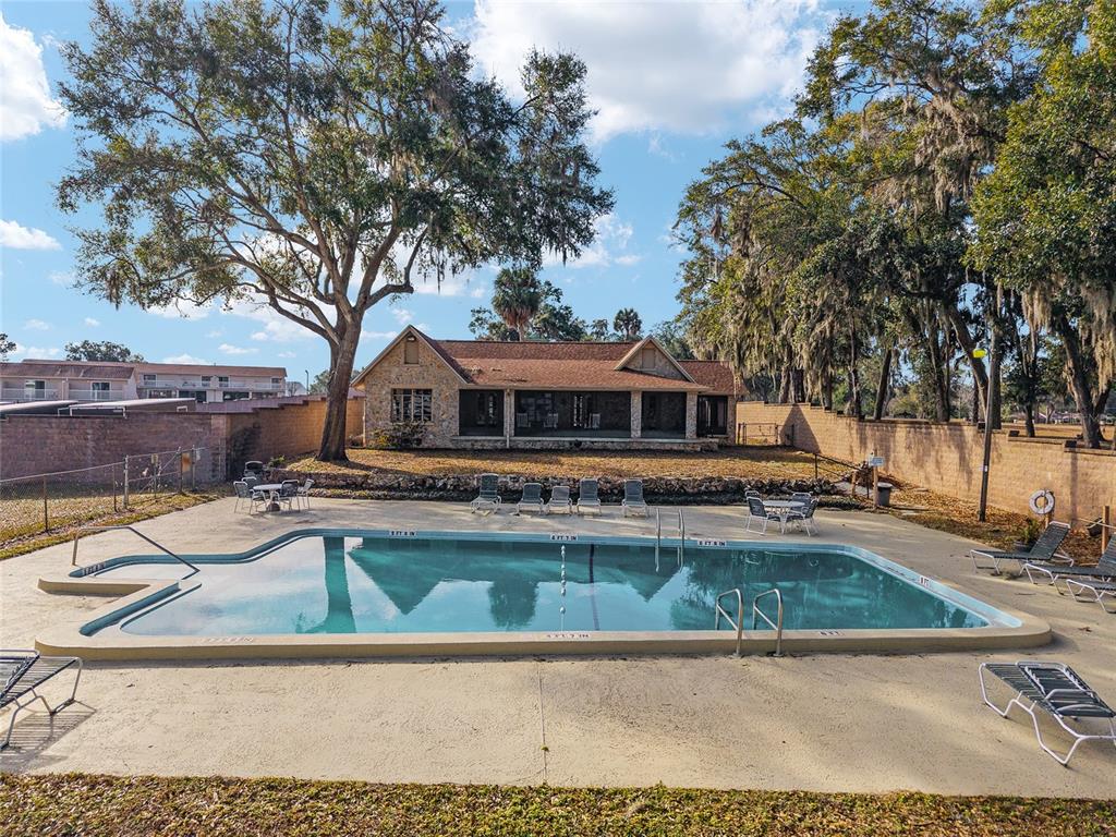 11001 Southeast Sunset Harbor Road, Unit D18 Summerfield, FL 34491 - Photo 33 of 41