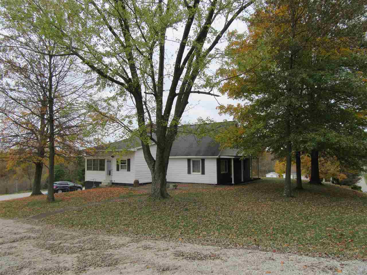 1998 Troy Ridge Road Tell City, IN 47586 - Photo 2 of 33