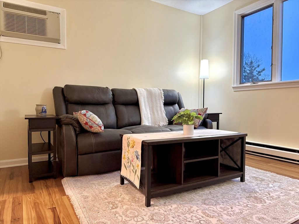 28 Claremont Terrace, Unit 6 Swampscott, MA 01907 - Photo 16 of 39