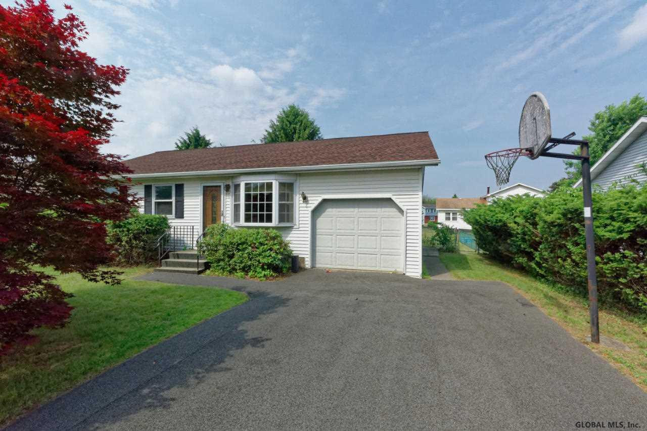 30 Colleen Road Troy, NY 12180 - Photo 3 of 19 Photo 3