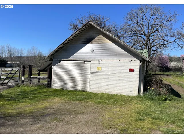 $1,799,000 | 33000 West Valley Highway, Sheridan, OR 97378