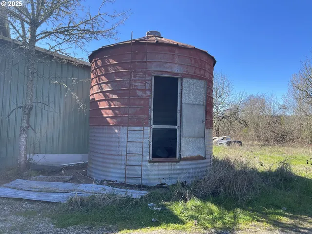 $1,799,000 | 33000 West Valley Highway, Sheridan, OR 97378