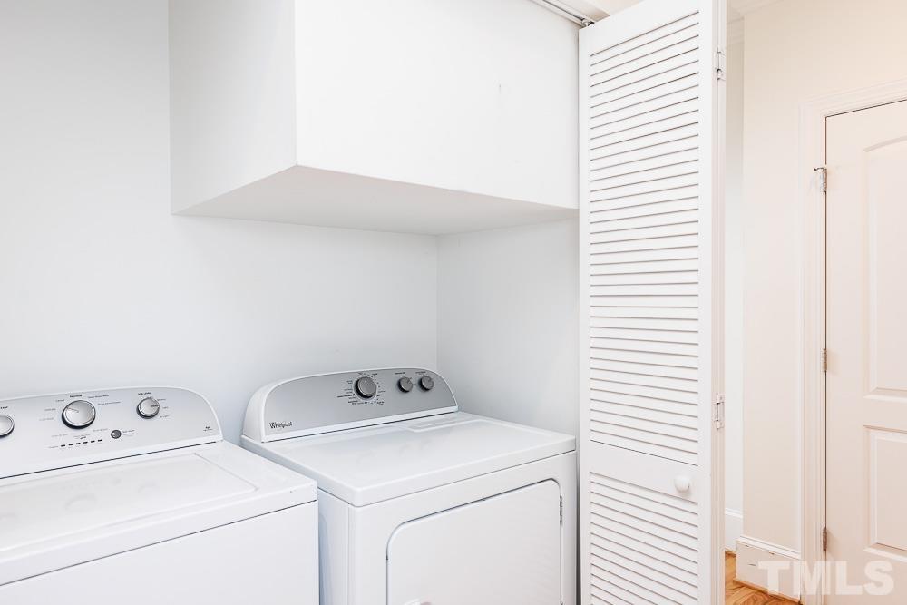 6814 Gloucester Road Raleigh, NC 27612 - Photo 18 of 35 a utility room with dryer and washer