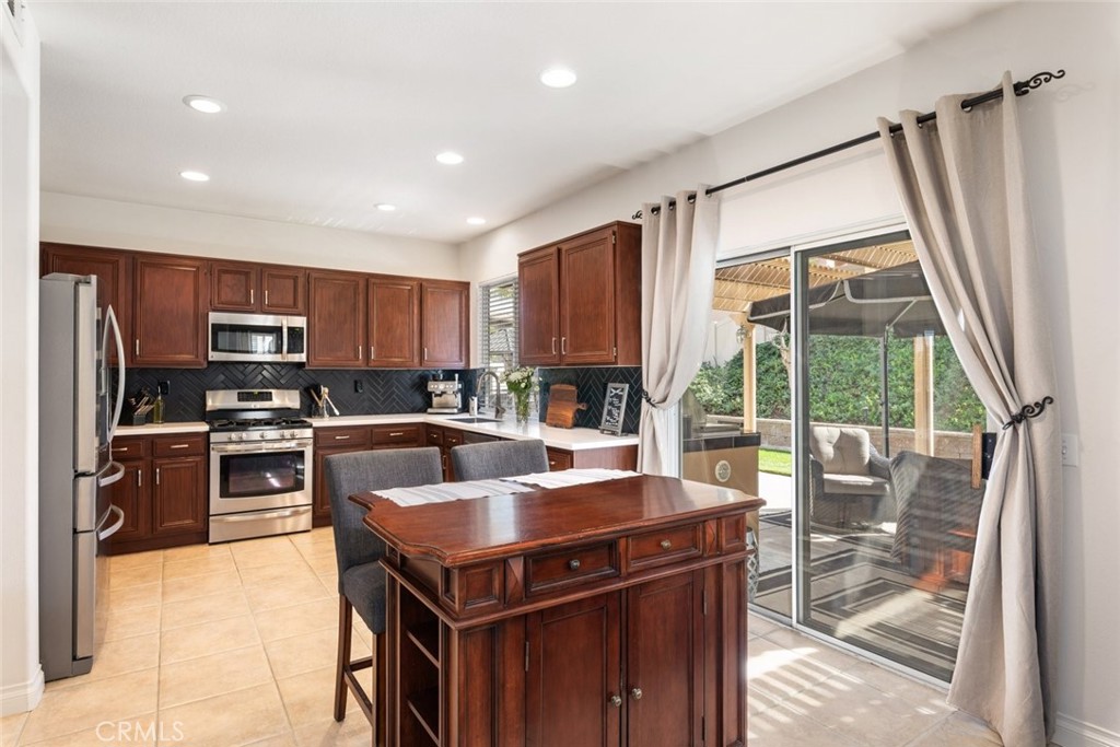 1430 Baldwin Drive Corona, CA 92881 - Photo 21 of 61