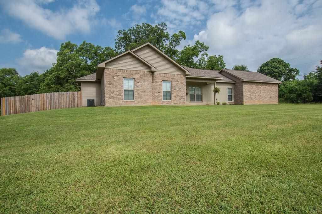 315 Crawford Loop Pollock, LA 71467 - Photo 3 of 24 Gallery Image 3