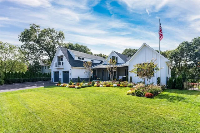$2,150,000 | 33 Stuart Street, Westerly, RI 02891