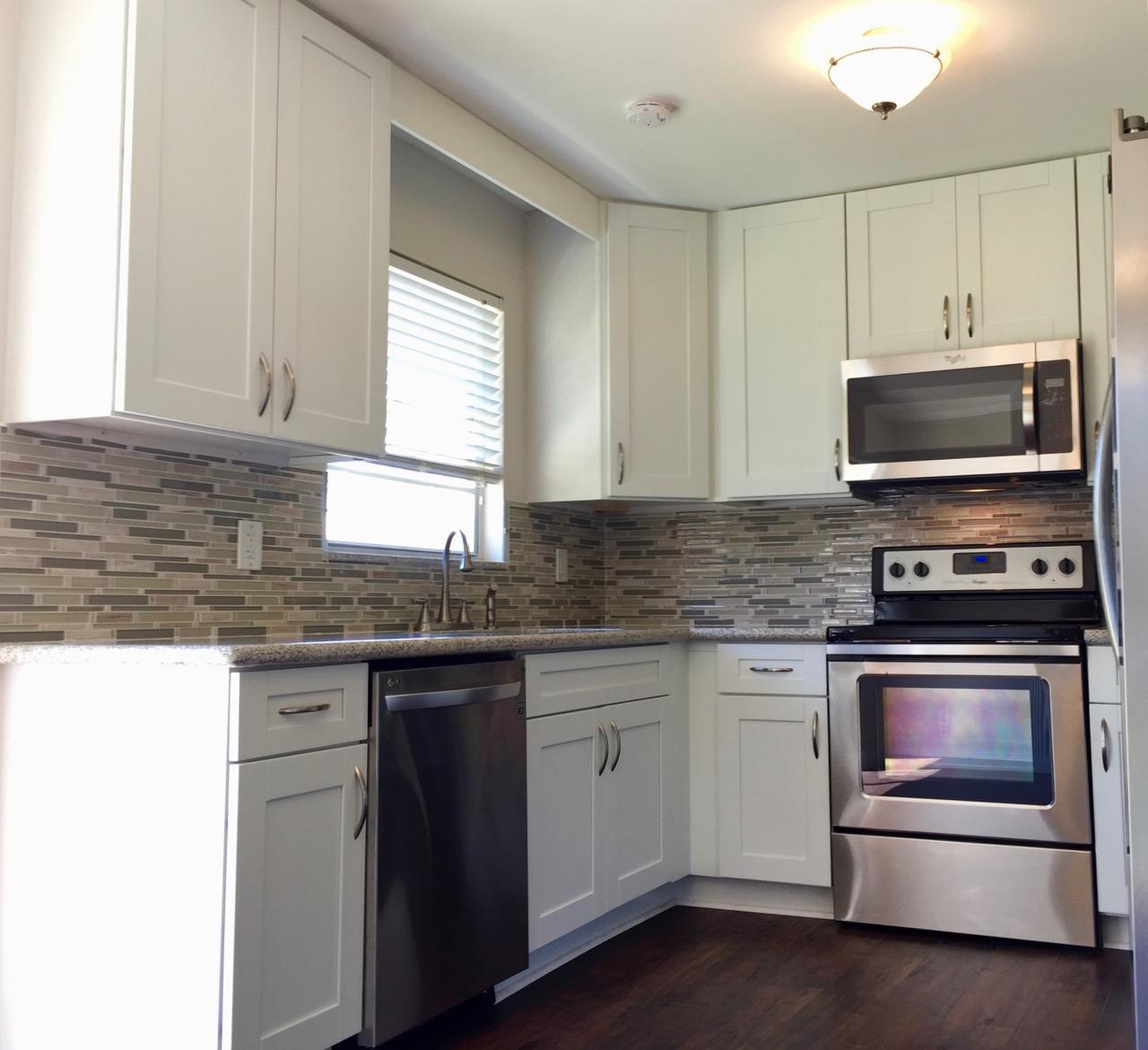 2744 Worcester Road Lake Worth, FL 33462 - Photo 5 of 16 05kitchen1