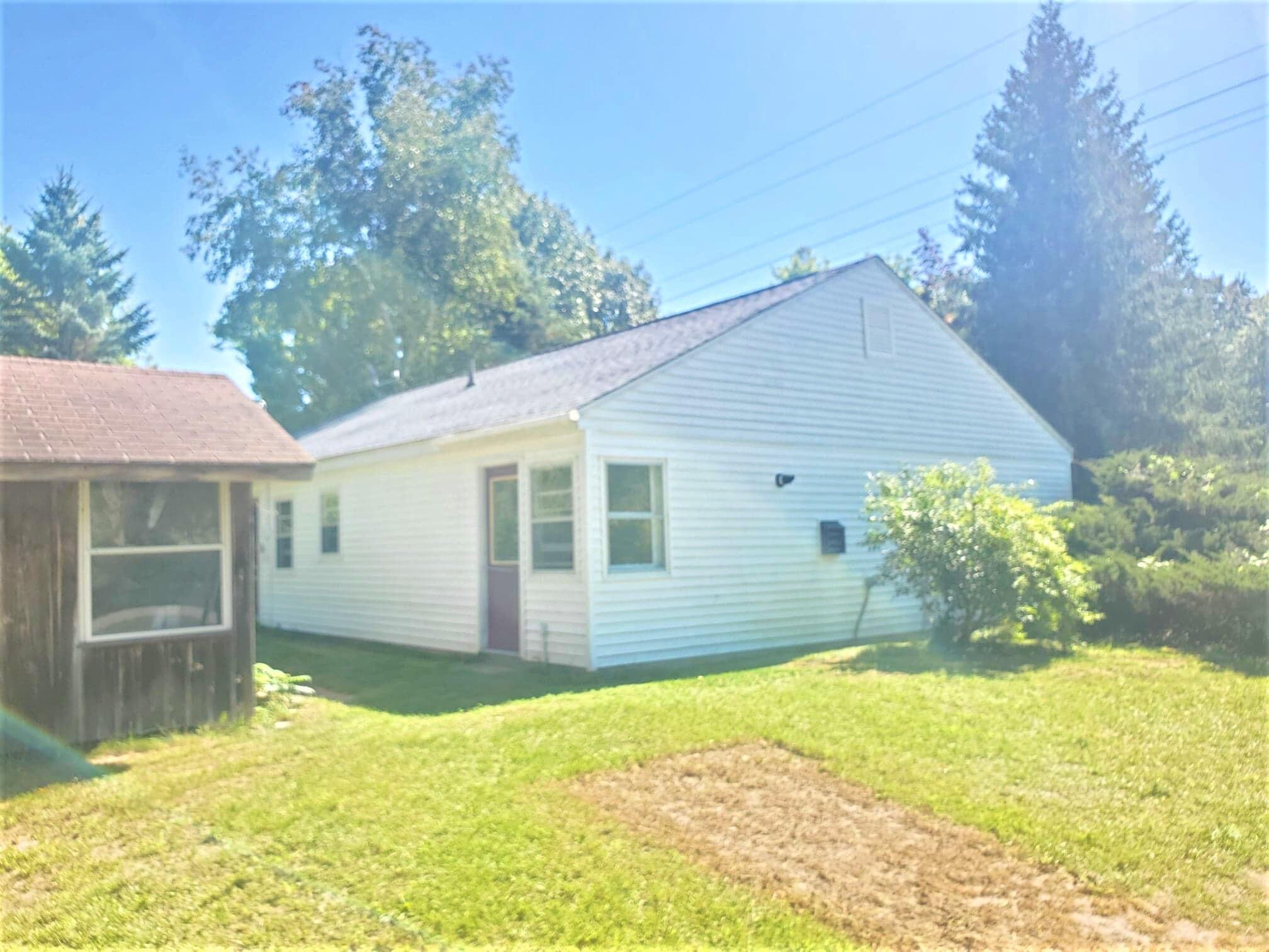 8022 West Fruitvale Road Montague, MI 49437 - Photo 2 of 29 301628571_1217176535810770_2431179483187