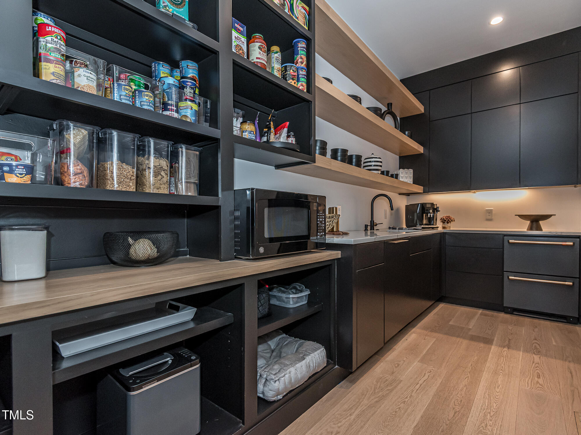 661 Manchester Drive Raleigh, NC 27609 - Photo 8 of 52 Scullery