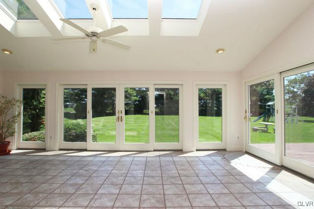 3480 Manor Road Bethlehem, PA 18020 - Photo 16 of 37 Gallery Image 16