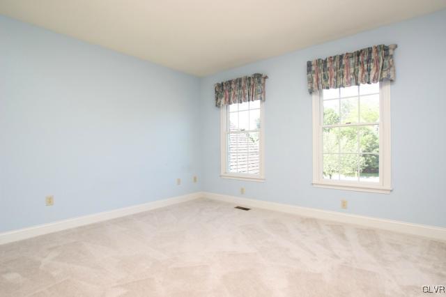 3480 Manor Road Bethlehem, PA 18020 - Photo 24 of 37 Gallery Image 24